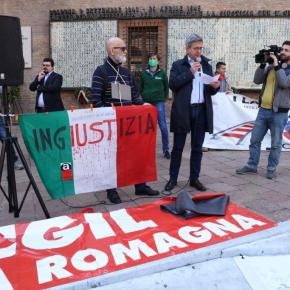 Giornata Mondiale in Memoria Vittime Amianto: la cronaca della manifestazione CGIL-CISL-UIL in P.zza Nettuno a Bologna – Galleria&nbsp;Fotografica.